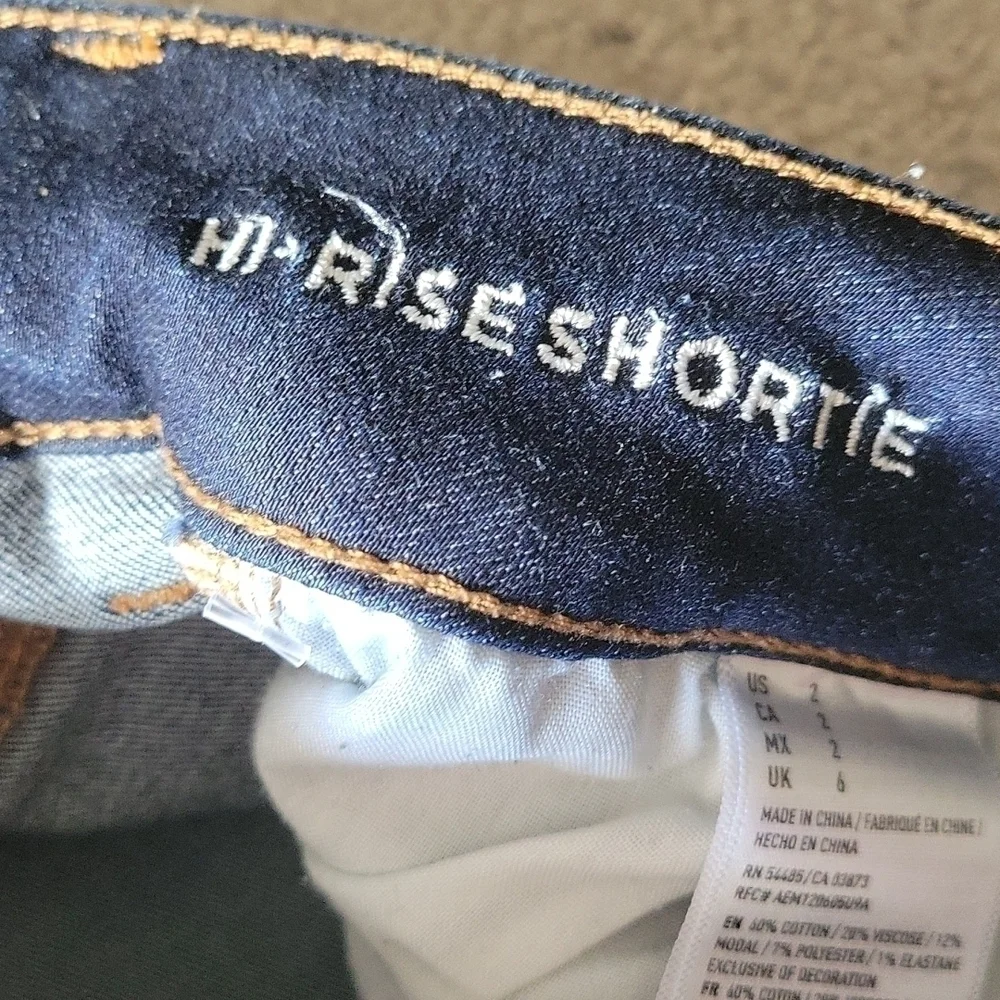 AMERICAN EAGLE High-Rise Shortie Super Stretch Denim Jean Shorts 2. - Picture 6 of 7